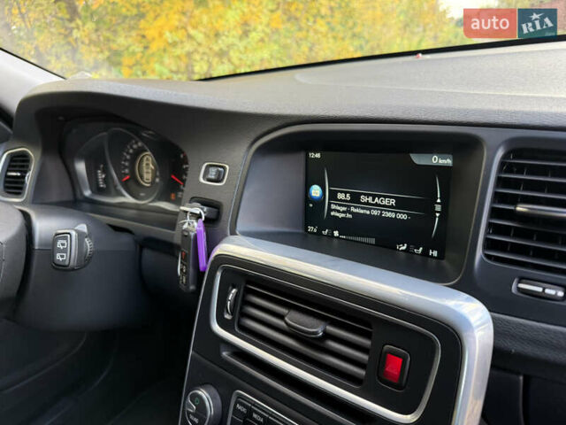 Сірий Вольво B60, об'ємом двигуна 1.97 л та пробігом 211 тис. км за 15700 $, фото 30 на Automoto.ua