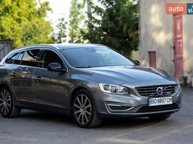 Серый Вольво B60, объемом двигателя 2.4 л и пробегом 296 тыс. км за 15300 $, фото 6 на Automoto.ua