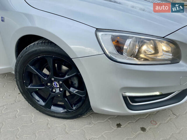 Серый Вольво B60, объемом двигателя 1.97 л и пробегом 210 тыс. км за 11888 $, фото 19 на Automoto.ua