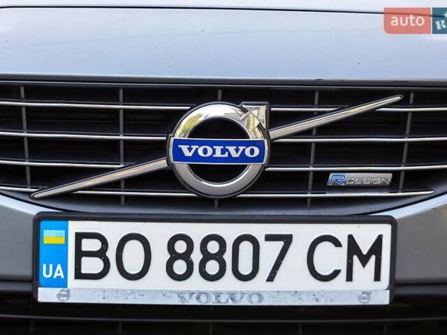 Серый Вольво B60, объемом двигателя 2.4 л и пробегом 296 тыс. км за 15300 $, фото 9 на Automoto.ua