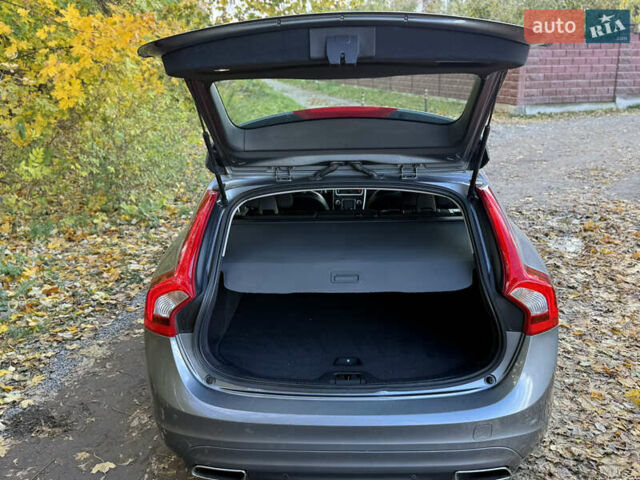 Сірий Вольво B60, об'ємом двигуна 1.97 л та пробігом 211 тис. км за 15700 $, фото 21 на Automoto.ua