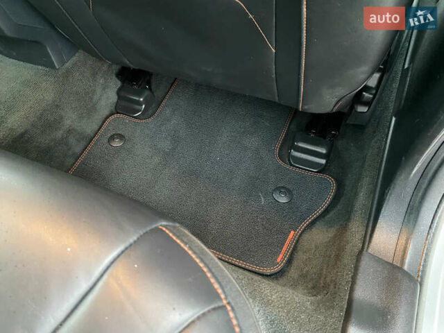 Серый Вольво B60, объемом двигателя 1.97 л и пробегом 210 тыс. км за 11888 $, фото 38 на Automoto.ua