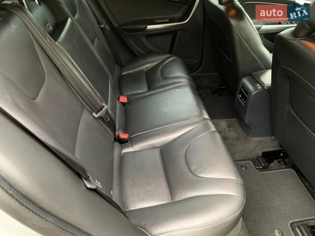 Серый Вольво B60, объемом двигателя 2 л и пробегом 231 тыс. км за 15200 $, фото 24 на Automoto.ua