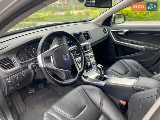 Серый Вольво B60, объемом двигателя 1.97 л и пробегом 210 тыс. км за 11888 $, фото 23 на Automoto.ua