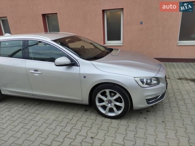 Серый Вольво B60, объемом двигателя 1.97 л и пробегом 234 тыс. км за 14300 $, фото 19 на Automoto.ua