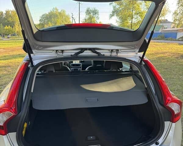 Серый Вольво B60, объемом двигателя 1.97 л и пробегом 225 тыс. км за 14900 $, фото 39 на Automoto.ua