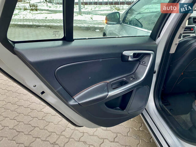 Серый Вольво B60, объемом двигателя 1.97 л и пробегом 210 тыс. км за 11888 $, фото 31 на Automoto.ua