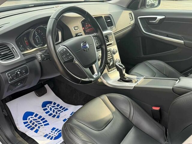 Серый Вольво B60, объемом двигателя 2 л и пробегом 68 тыс. км за 8600 $, фото 6 на Automoto.ua