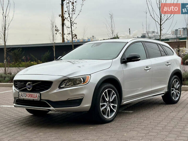 Серый Вольво B60, объемом двигателя 1.97 л и пробегом 142 тыс. км за 15990 $, фото 3 на Automoto.ua