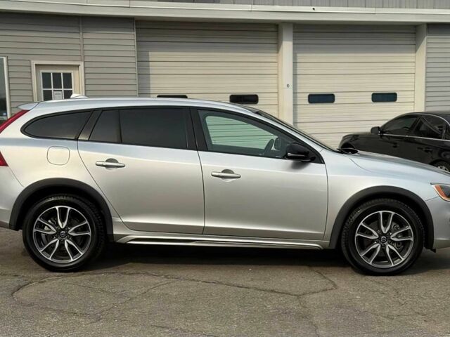 Серый Вольво B60, объемом двигателя 2 л и пробегом 68 тыс. км за 8600 $, фото 5 на Automoto.ua