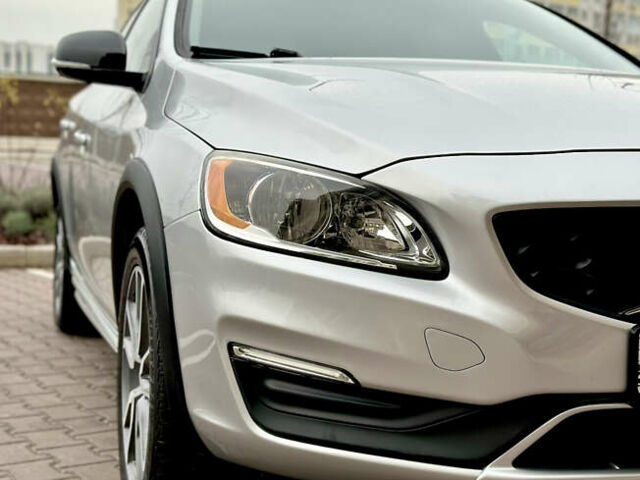 Серый Вольво B60, объемом двигателя 1.97 л и пробегом 142 тыс. км за 15990 $, фото 6 на Automoto.ua