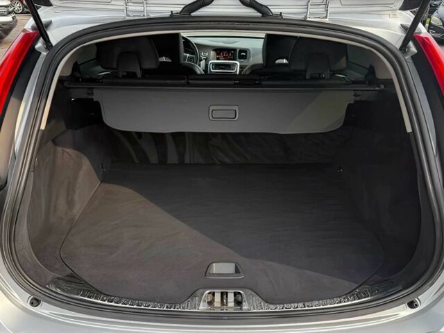 Серый Вольво B60, объемом двигателя 2 л и пробегом 68 тыс. км за 8600 $, фото 13 на Automoto.ua