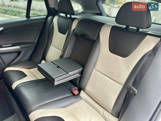 Серый Вольво B60, объемом двигателя 1.97 л и пробегом 142 тыс. км за 15990 $, фото 42 на Automoto.ua