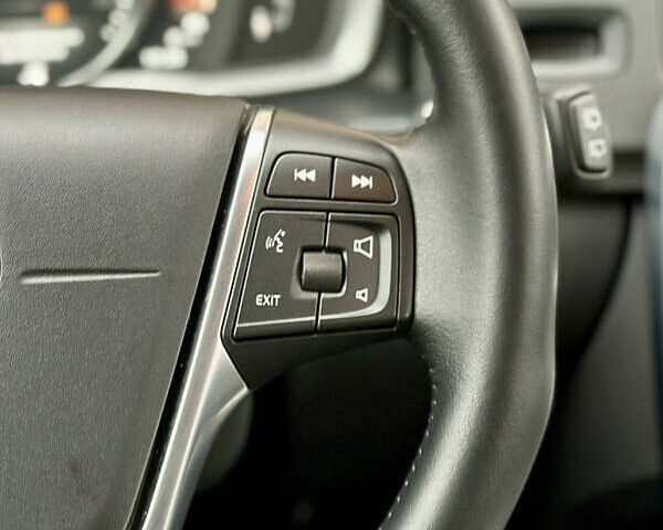 Серый Вольво B60, объемом двигателя 1.97 л и пробегом 142 тыс. км за 15990 $, фото 24 на Automoto.ua