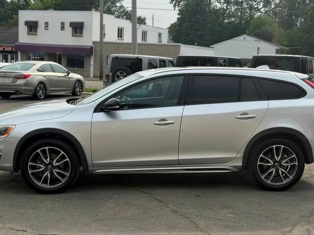 Серый Вольво B60, объемом двигателя 2 л и пробегом 68 тыс. км за 8600 $, фото 2 на Automoto.ua