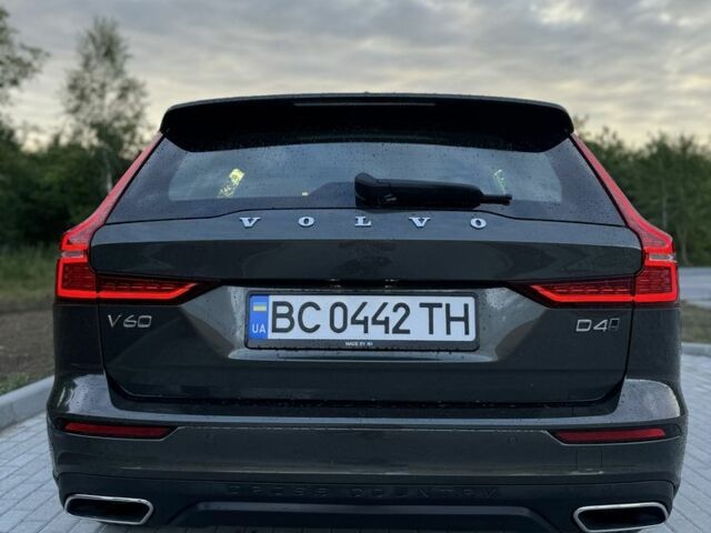 Сірий Вольво B60, об'ємом двигуна 2 л та пробігом 73 тис. км за 29500 $, фото 6 на Automoto.ua