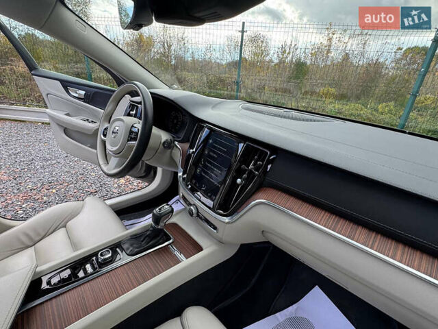 Вольво B60 2020 в Дрогобыче на Automoto.ua Серый Вольво B60, объемом двигателя 1.97 л и пробегом 69 тыс. км за 21500 $, фото 71 на Automoto.ua