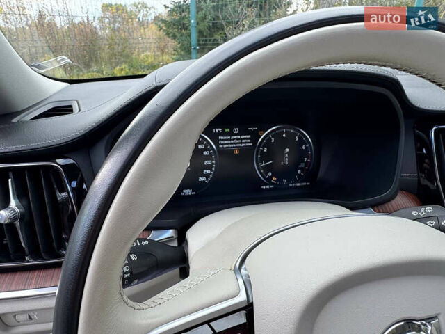 Вольво B60 2020 в Дрогобыче на Automoto.ua Серый Вольво B60, объемом двигателя 1.97 л и пробегом 69 тыс. км за 21500 $, фото 56 на Automoto.ua