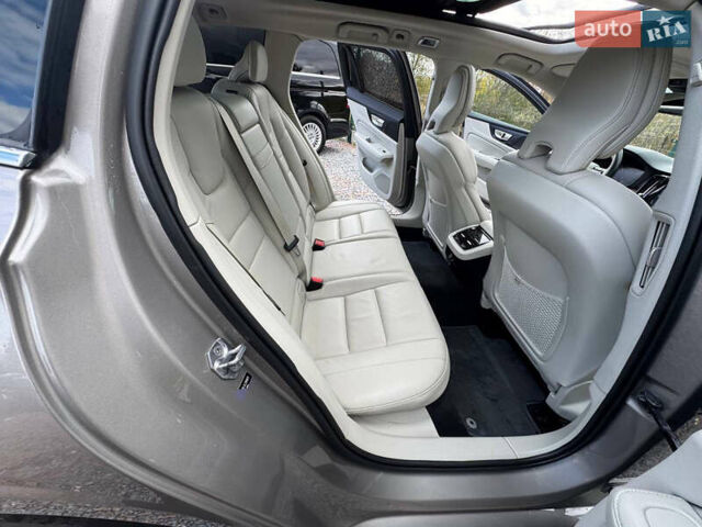 Серый Вольво B60, объемом двигателя 1.97 л и пробегом 69 тыс. км за 20999 $, фото 83 на Automoto.ua