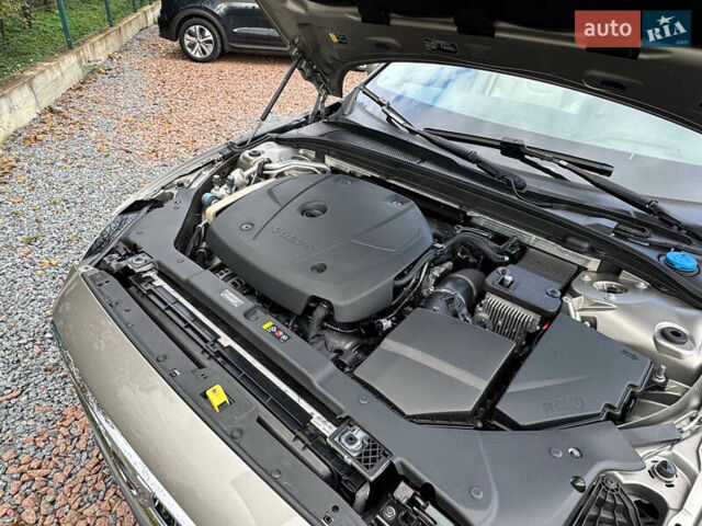 Серый Вольво B60, объемом двигателя 1.97 л и пробегом 69 тыс. км за 20999 $, фото 98 на Automoto.ua