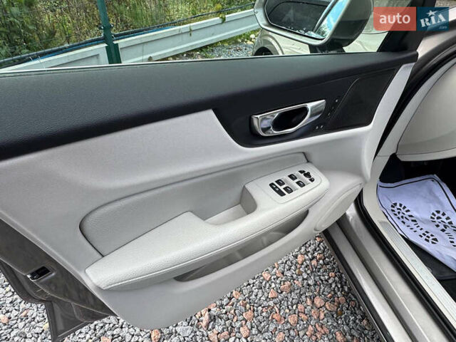 Серый Вольво B60, объемом двигателя 1.97 л и пробегом 69 тыс. км за 20999 $, фото 48 на Automoto.ua