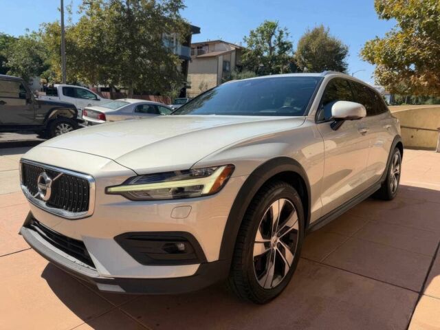 Сірий Вольво B60, об'ємом двигуна 2 л та пробігом 34 тис. км за 5500 $, фото 2 на Automoto.ua