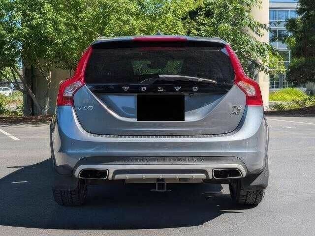 Серый Вольво B60, объемом двигателя 2 л и пробегом 89 тыс. км за 10000 $, фото 5 на Automoto.ua