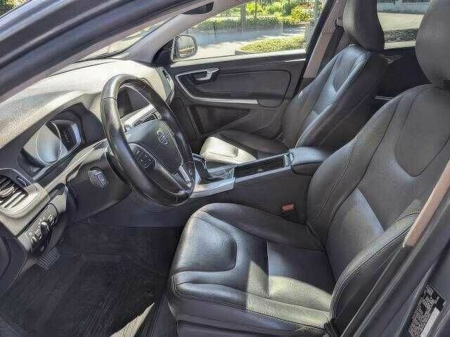 Серый Вольво B60, объемом двигателя 2 л и пробегом 89 тыс. км за 10000 $, фото 9 на Automoto.ua