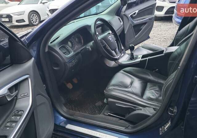 Синій Вольво B60, об'ємом двигуна 1.56 л та пробігом 237 тис. км за 7900 $, фото 10 на Automoto.ua