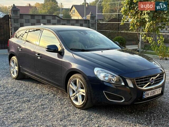 Синій Вольво B60, об'ємом двигуна 1.98 л та пробігом 320 тис. км за 11400 $, фото 2 на Automoto.ua