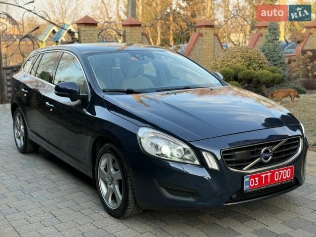 Синій Вольво B60, об'ємом двигуна 1.98 л та пробігом 287 тис. км за 10900 $, фото 16 на Automoto.ua