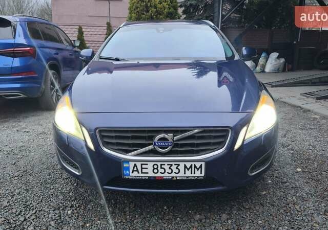Синій Вольво B60, об'ємом двигуна 1.56 л та пробігом 237 тис. км за 7900 $, фото 3 на Automoto.ua