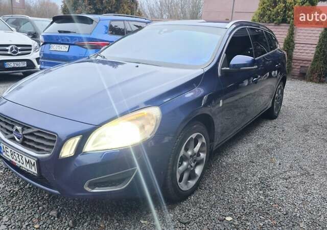Синій Вольво B60, об'ємом двигуна 1.56 л та пробігом 237 тис. км за 7900 $, фото 2 на Automoto.ua