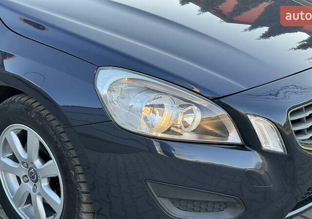 Синій Вольво B60, об'ємом двигуна 1.56 л та пробігом 198 тис. км за 8550 $, фото 6 на Automoto.ua