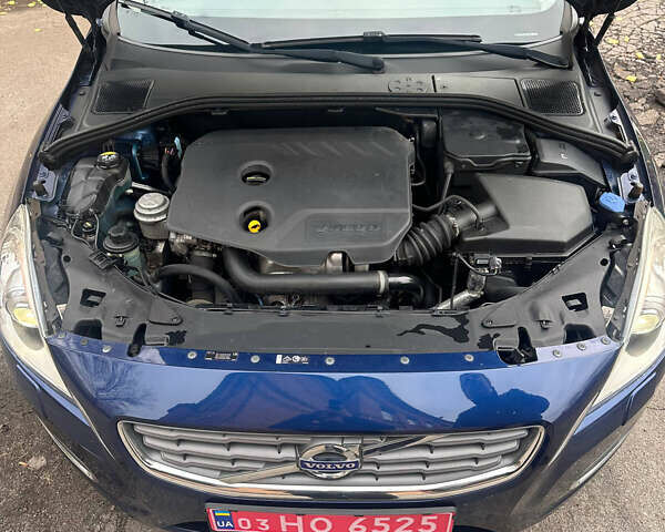 Синій Вольво B60, об'ємом двигуна 1.6 л та пробігом 233 тис. км за 9950 $, фото 19 на Automoto.ua