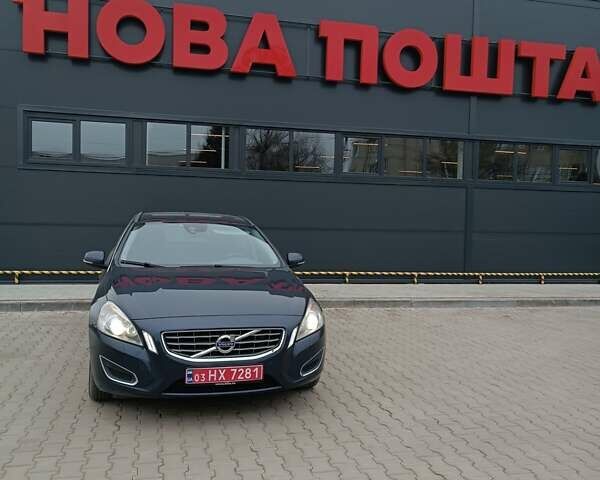 Синий Вольво B60, объемом двигателя 1.6 л и пробегом 295 тыс. км за 7900 $, фото 7 на Automoto.ua