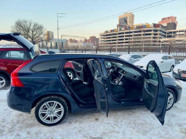 Синий Вольво B60, объемом двигателя 2 л и пробегом 237 тыс. км за 12999 $, фото 8 на Automoto.ua