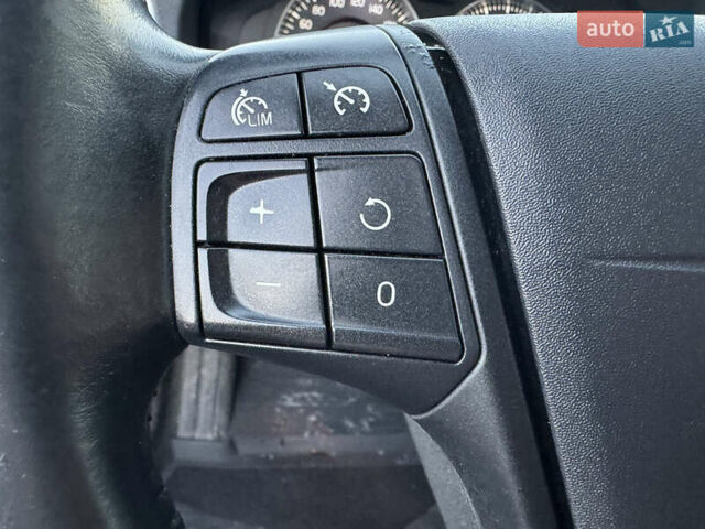 Синій Вольво B60, об'ємом двигуна 2 л та пробігом 237 тис. км за 12999 $, фото 48 на Automoto.ua