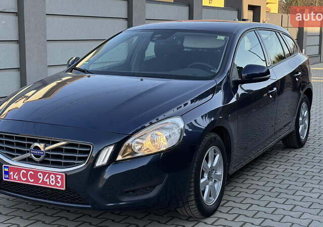 Синій Вольво B60, об'ємом двигуна 1.56 л та пробігом 198 тис. км за 8550 $, фото 16 на Automoto.ua