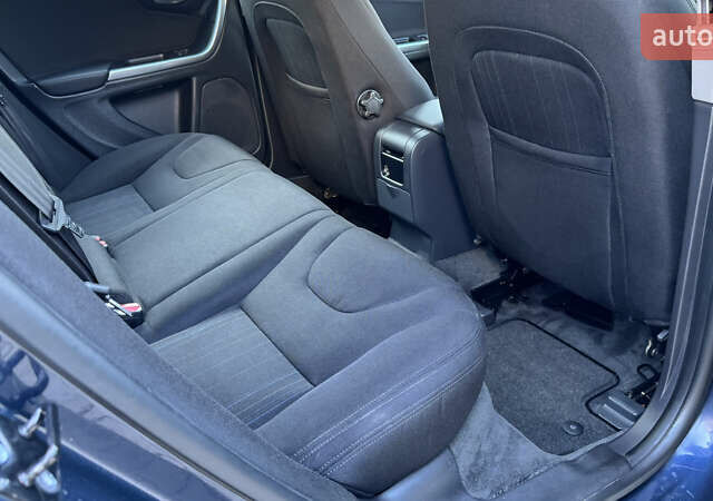 Синій Вольво B60, об'ємом двигуна 1.56 л та пробігом 198 тис. км за 8550 $, фото 32 на Automoto.ua