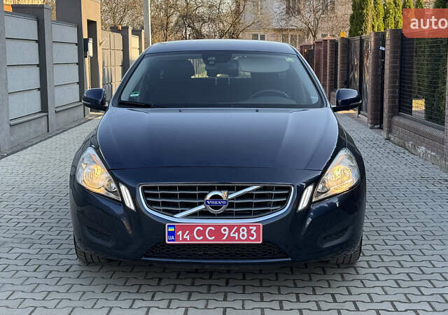 Синій Вольво B60, об'ємом двигуна 1.56 л та пробігом 198 тис. км за 8550 $, фото 3 на Automoto.ua