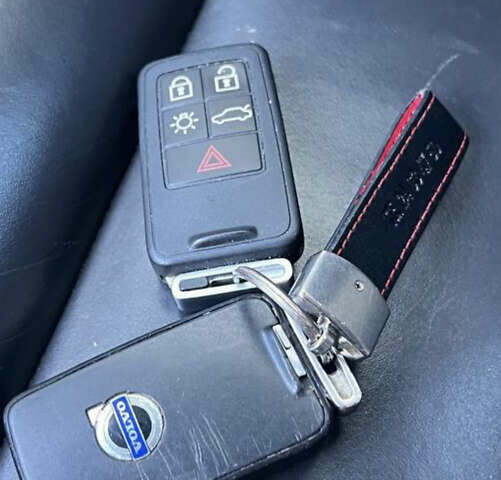 Синій Вольво B60, об'ємом двигуна 1.6 л та пробігом 233 тис. км за 9950 $, фото 20 на Automoto.ua