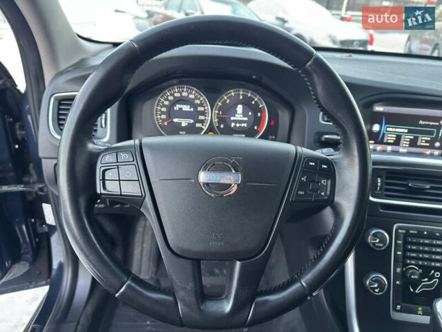 Синій Вольво B60, об'ємом двигуна 2 л та пробігом 237 тис. км за 12999 $, фото 46 на Automoto.ua