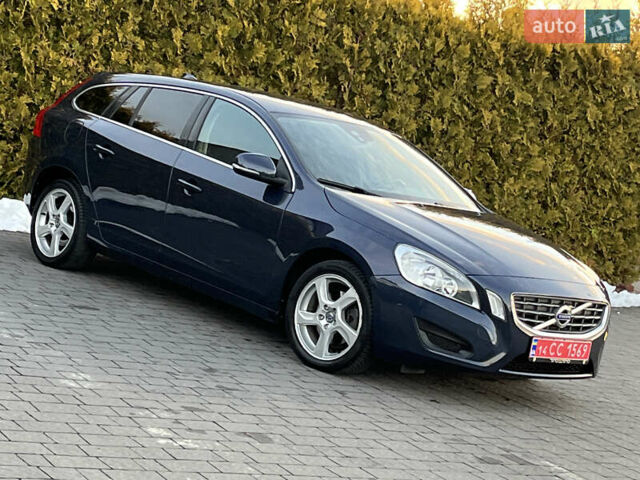 Синий Вольво B60, объемом двигателя 1.6 л и пробегом 207 тыс. км за 10350 $, фото 93 на Automoto.ua