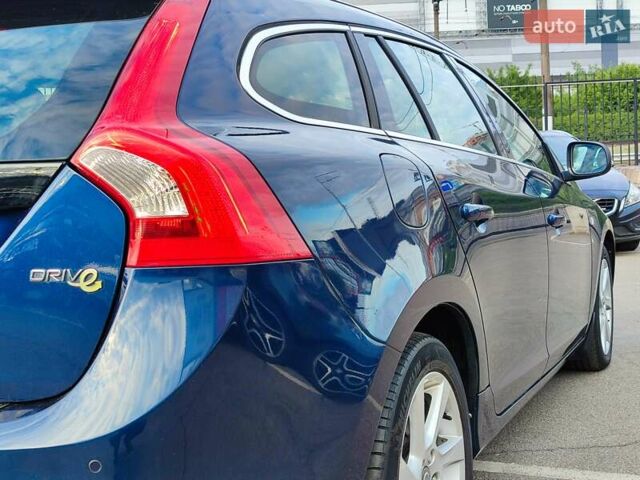 Синій Вольво B60, об'ємом двигуна 1.6 л та пробігом 223 тис. км за 11599 $, фото 9 на Automoto.ua