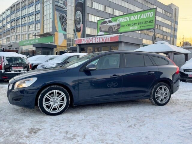 Синий Вольво B60, объемом двигателя 2 л и пробегом 237 тыс. км за 12899 $, фото 3 на Automoto.ua