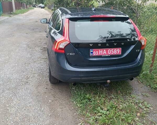 Синій Вольво B60, об'ємом двигуна 1.6 л та пробігом 295 тис. км за 8200 $, фото 2 на Automoto.ua