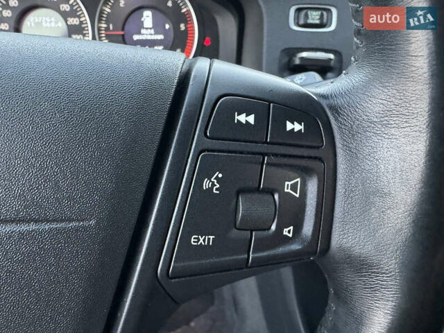 Синій Вольво B60, об'ємом двигуна 2 л та пробігом 237 тис. км за 12999 $, фото 47 на Automoto.ua