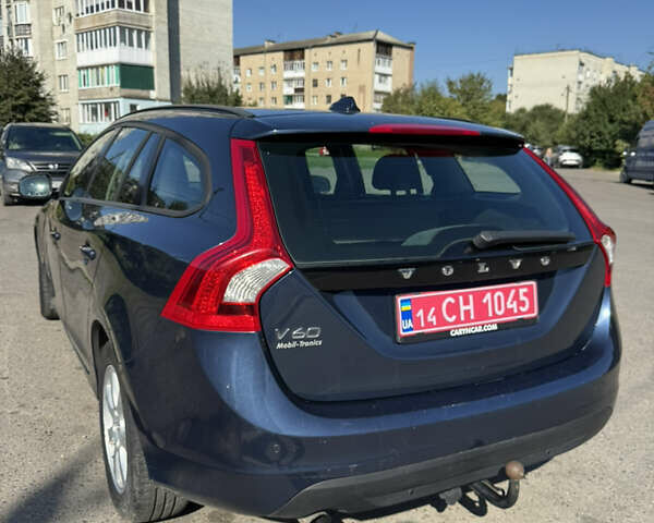 Синий Вольво B60, объемом двигателя 1.6 л и пробегом 205 тыс. км за 10800 $, фото 3 на Automoto.ua