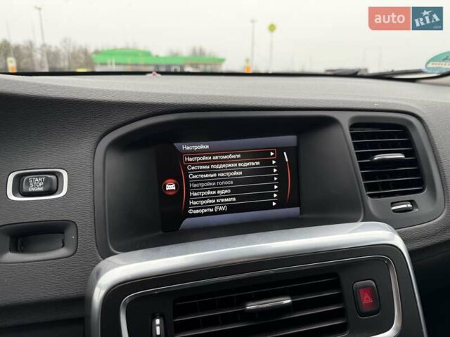 Синий Вольво B60, объемом двигателя 2.4 л и пробегом 230 тыс. км за 13199 $, фото 41 на Automoto.ua